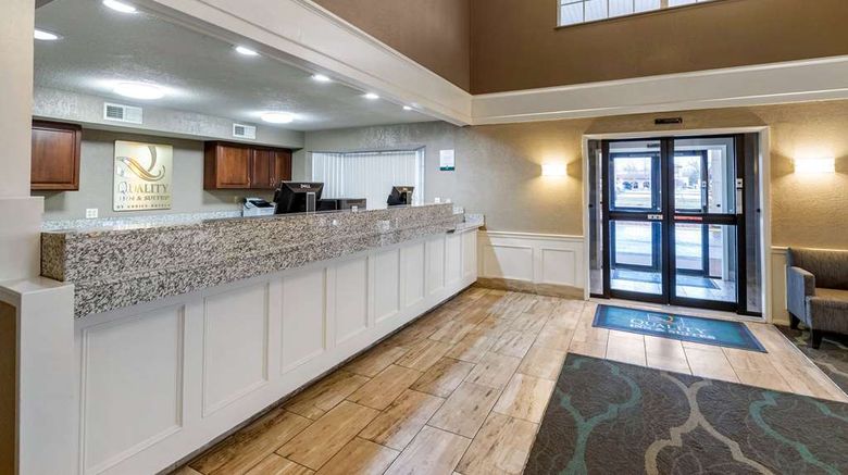 <b>Quality Inn & Suites Lobby</b>. Images powered by <a href="https://iceportal.shijigroup.com/" title="IcePortal" target="_blank">IcePortal</a>.