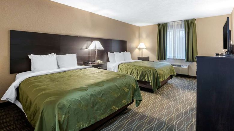 <b>Quality Inn & Suites Room</b>. Images powered by <a href="https://iceportal.shijigroup.com/" title="IcePortal" target="_blank">IcePortal</a>.