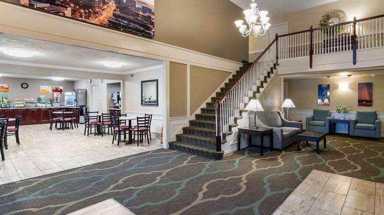 <b>Quality Inn & Suites Lobby</b>. Images powered by <a href="https://iceportal.shijigroup.com/" title="IcePortal" target="_blank">IcePortal</a>.