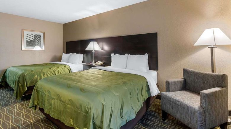 <b>Quality Inn & Suites Room</b>. Images powered by <a href="https://iceportal.shijigroup.com/" title="IcePortal" target="_blank">IcePortal</a>.