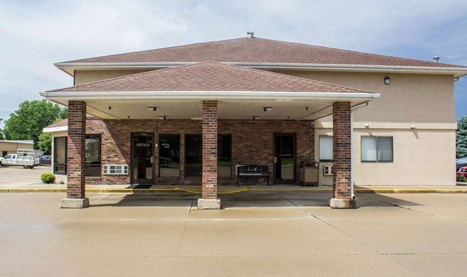 Econo Lodge Exterior