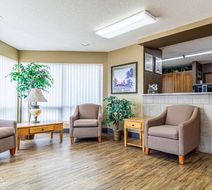 Econo Lodge Lobby