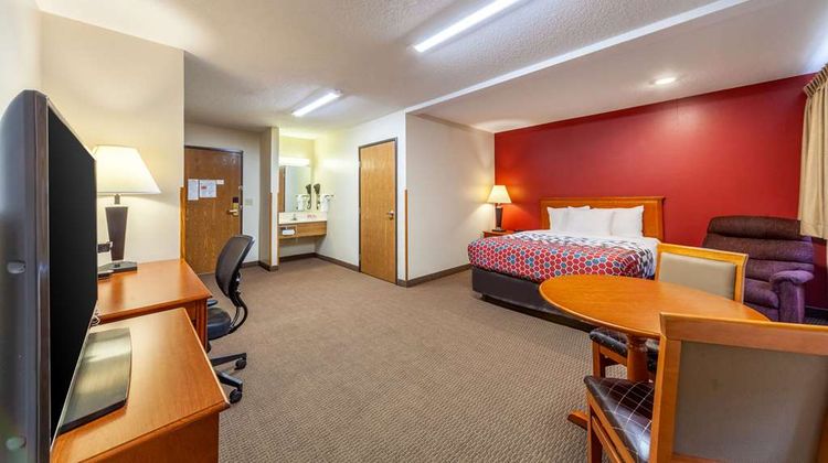 Econo Lodge Room