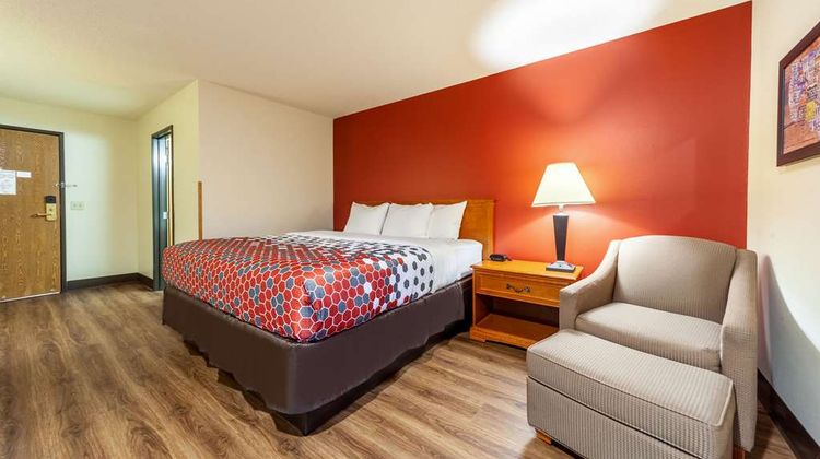 Econo Lodge Room