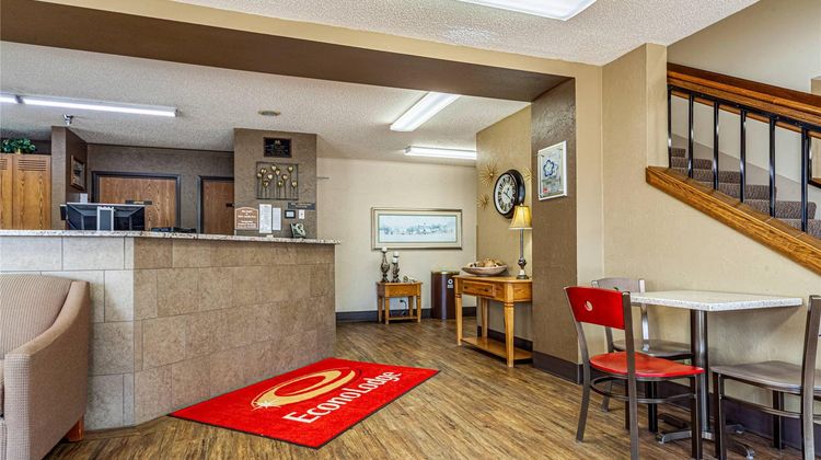 Econo Lodge Lobby