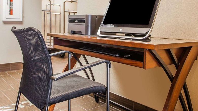 <b>Comfort Inn Other</b>. Images powered by <a href="https://iceportal.shijigroup.com/" title="IcePortal" target="_blank">IcePortal</a>.