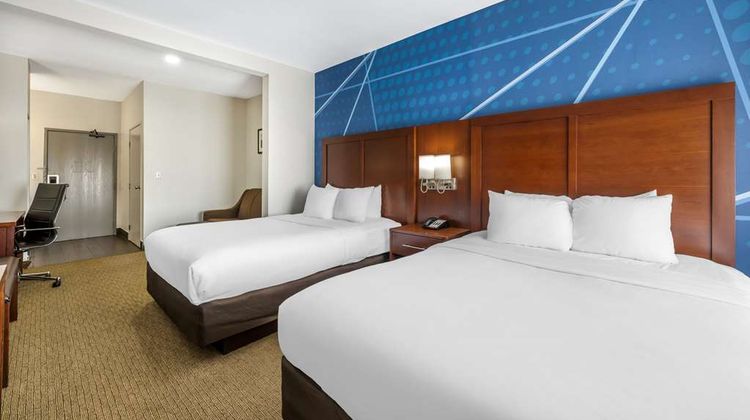 Comfort Suites Council Bluffs Room