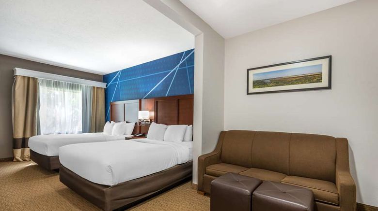 <b>Comfort Suites Council Bluffs Suite</b>. Images powered by <a href="https://iceportal.shijigroup.com/" title="IcePortal" target="_blank">IcePortal</a>.
