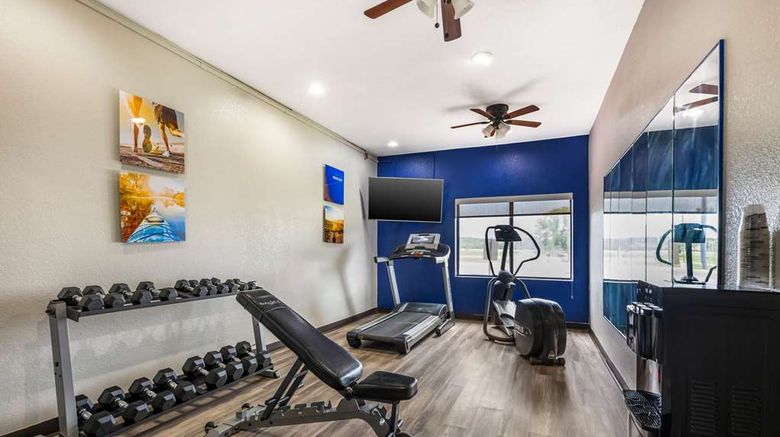<b>Comfort Suites Council Bluffs Health</b>. Images powered by <a href="https://iceportal.shijigroup.com/" title="IcePortal" target="_blank">IcePortal</a>.