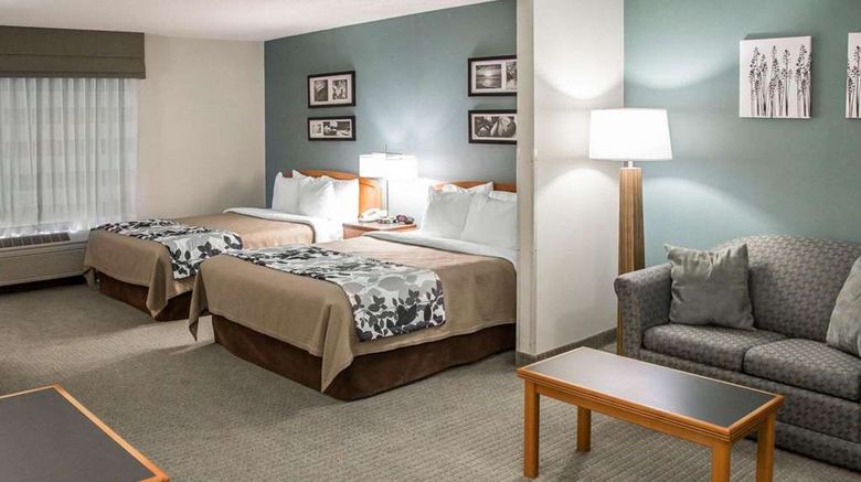 <b>Sleep Inn & Suites Suite</b>. Images powered by <a href="https://iceportal.shijigroup.com/" title="IcePortal" target="_blank">IcePortal</a>.
