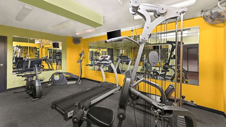 <b>Quality Inn Health</b>. Images powered by <a href="https://iceportal.shijigroup.com/" title="IcePortal" target="_blank">IcePortal</a>.