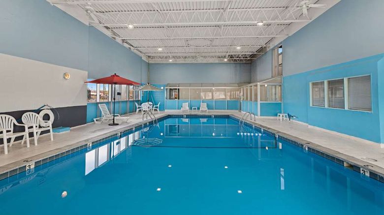 <b>Quality Inn Pool</b>. Images powered by <a href="https://iceportal.shijigroup.com/" title="IcePortal" target="_blank">IcePortal</a>.