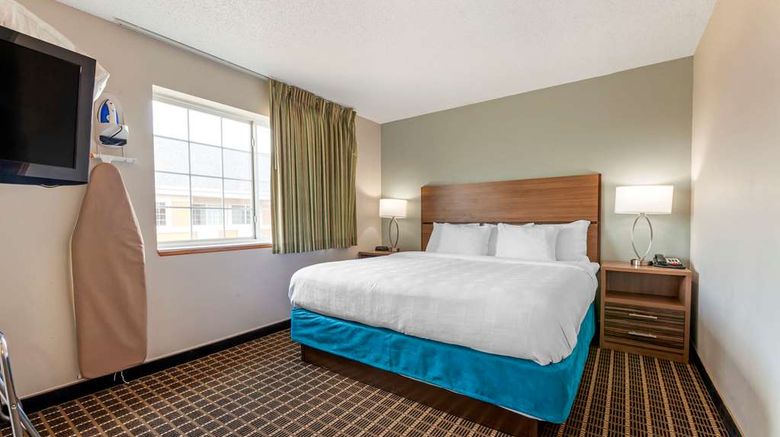 <b>MainStay Suites Suite</b>. Images powered by <a href="https://iceportal.shijigroup.com/" title="IcePortal" target="_blank">IcePortal</a>.