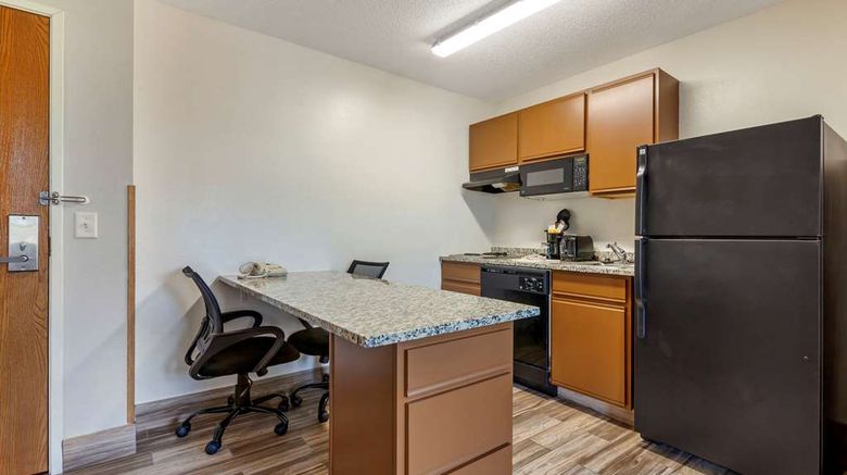 <b>MainStay Suites Suite</b>. Images powered by <a href="https://iceportal.shijigroup.com/" title="IcePortal" target="_blank">IcePortal</a>.