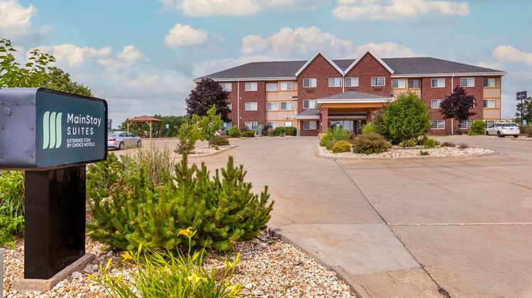 MainStay Suites Exterior