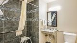 <b>Quality Inn Room</b>. Images powered by <a href="https://iceportal.shijigroup.com/" title="IcePortal" target="_blank">IcePortal</a>.