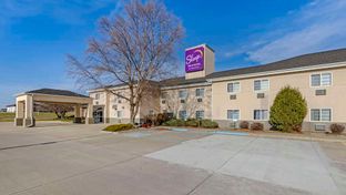 Sleep Inn and Suites Charles City