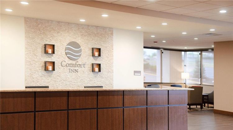 Comfort Inn & Suites Event Center Lobby