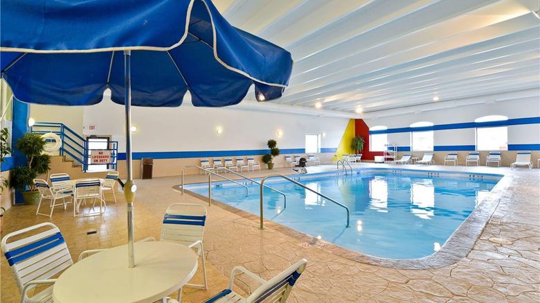 <b>Comfort Inn & Suites Event Center Pool</b>. Images powered by <a href="https://iceportal.shijigroup.com/" title="IcePortal" target="_blank">IcePortal</a>.