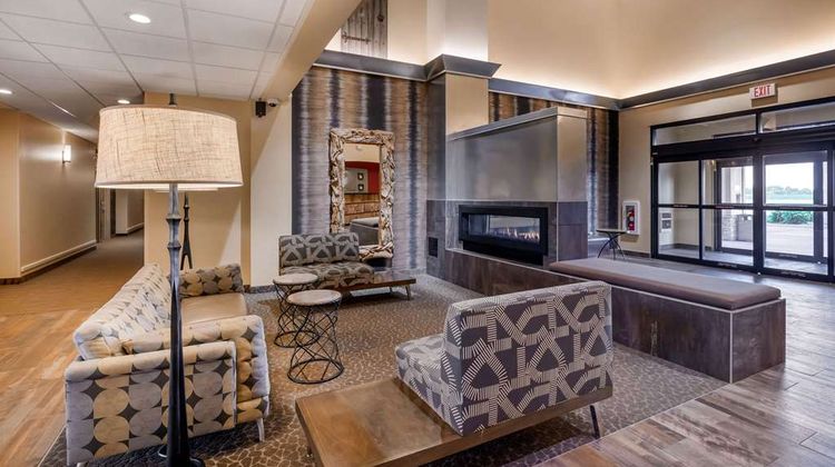 Comfort Suites Lobby