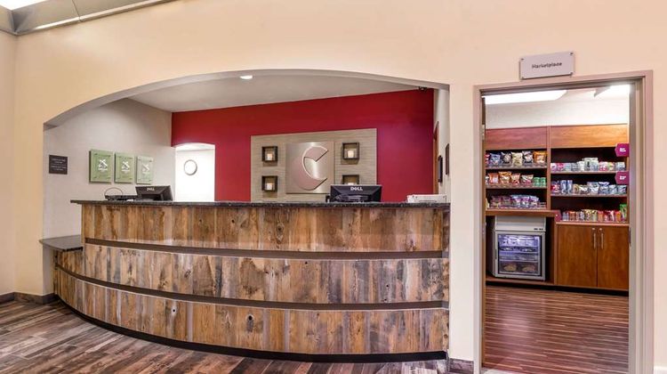 Comfort Suites Lobby