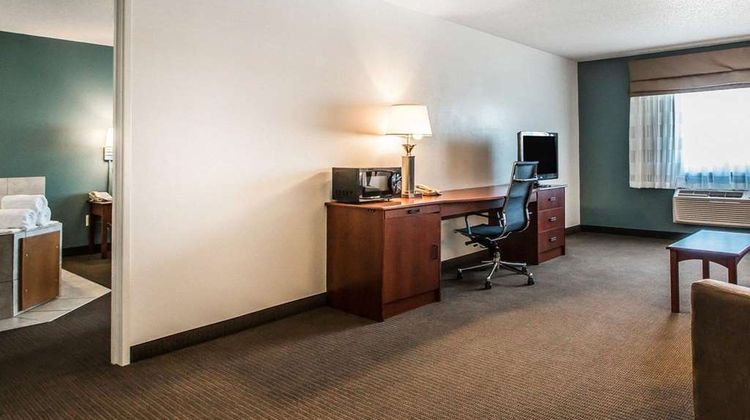 Sleep Inn Inn & Suites Suite