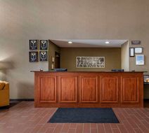 Sleep Inn & Suites Lobby
