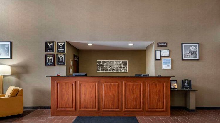 Sleep Inn & Suites Lobby