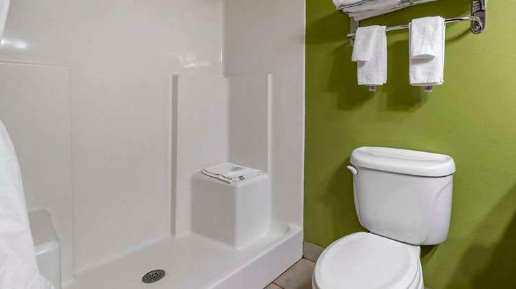 Sleep Inn & Suites Room