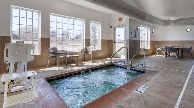 <b>Sleep Inn & Suites Pool</b>. Images powered by <a href="https://iceportal.shijigroup.com/" title="IcePortal" target="_blank">IcePortal</a>.