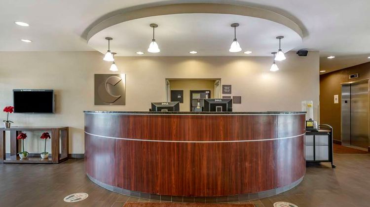 Comfort Suites Lobby