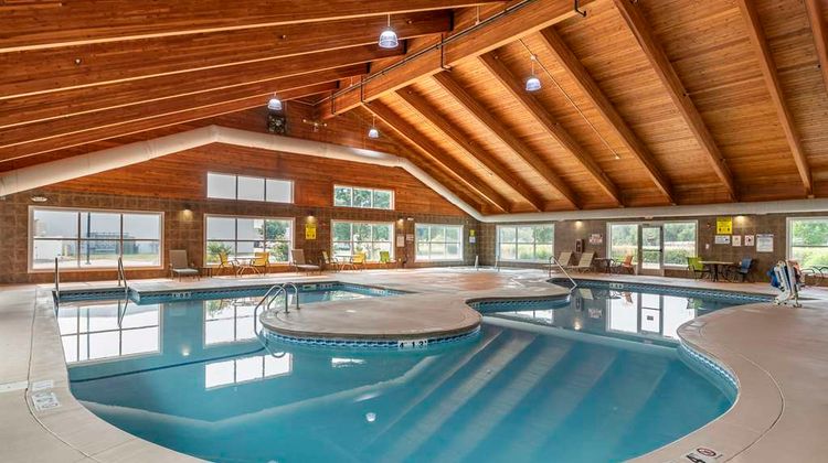 Comfort Suites Pool