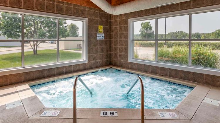 Comfort Suites Pool
