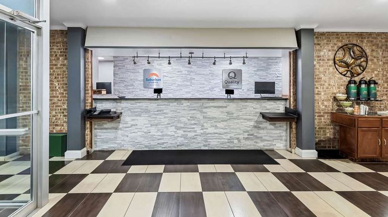 <b>Quality Inn Lobby</b>. Images powered by <a href="https://iceportal.shijigroup.com/" title="IcePortal" target="_blank">IcePortal</a>.