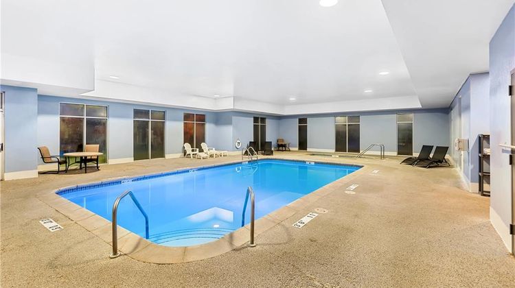Quality Inn Pool