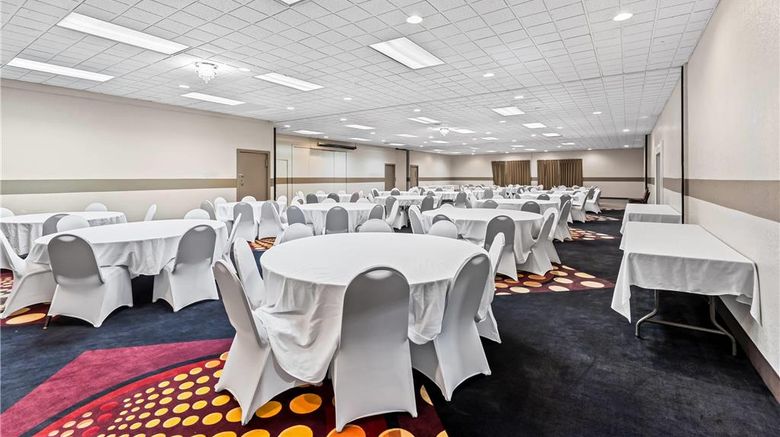 <b>Quality Inn Meeting</b>. Images powered by <a href="https://iceportal.shijigroup.com/" title="IcePortal" target="_blank">IcePortal</a>.