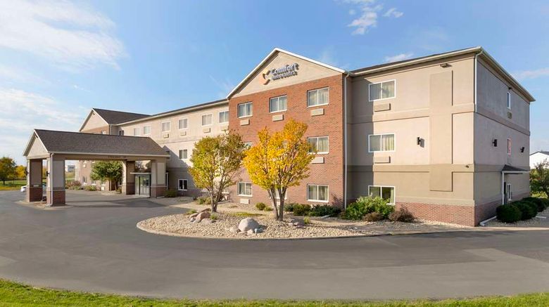 Comfort Inn  and  Suites Exterior. Images powered by <a href="https://iceportal.shijigroup.com" target="_blank" rel="noopener">Ice Portal</a>.