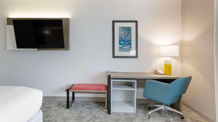 Comfort Inn & Suites Room