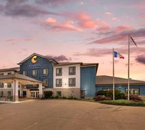 Comfort Inn & Suites Exterior