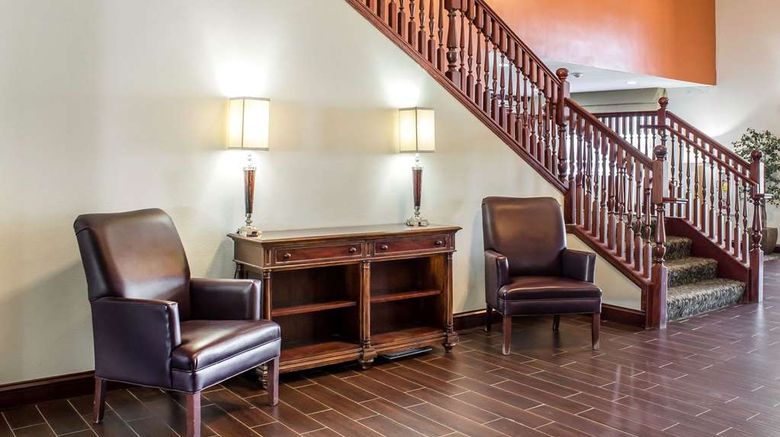 <b>Sleep Inn Lobby</b>. Images powered by <a href="https://iceportal.shijigroup.com/" title="IcePortal" target="_blank">IcePortal</a>.