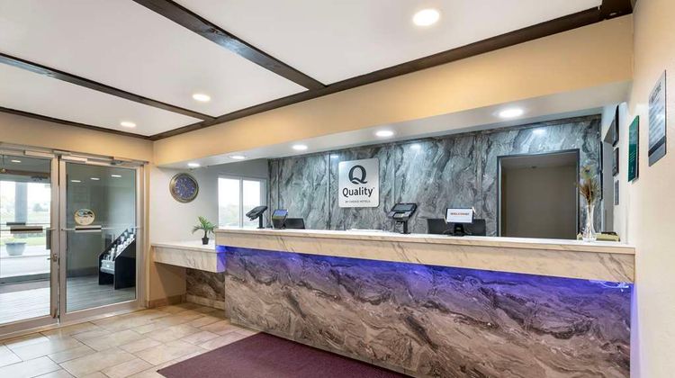 Quality Inn Lobby