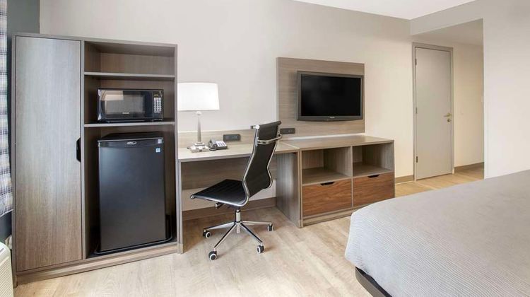 Quality Inn Room