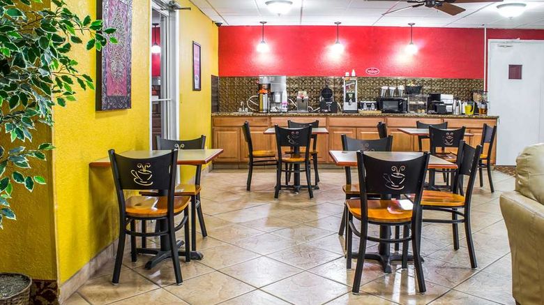<b>Econo Lodge Inn and Suites Walnut Restaurant</b>. Images powered by <a href="https://iceportal.shijigroup.com/" title="IcePortal" target="_blank">IcePortal</a>.