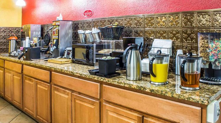 Econo Lodge Inn and Suites Walnut Restaurant