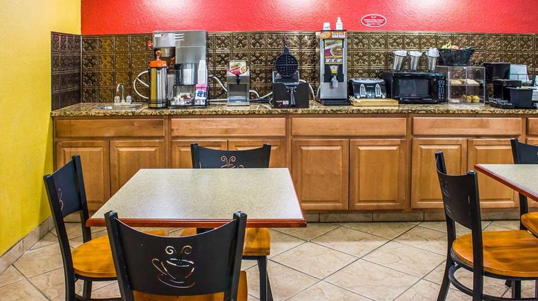 <b>Econo Lodge Inn and Suites Walnut Restaurant</b>. Images powered by <a href="https://iceportal.shijigroup.com/" title="IcePortal" target="_blank">IcePortal</a>.