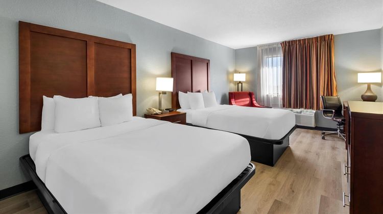 Quality Inn Waverly Room
