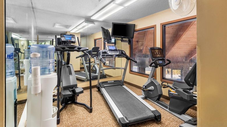 <b>Quality Inn Waverly Health</b>. Images powered by <a href="https://iceportal.shijigroup.com/" title="IcePortal" target="_blank">IcePortal</a>.