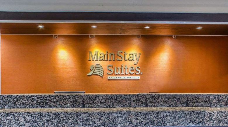 <b>MainStay Suites Coralville Lobby</b>. Images powered by <a href="https://iceportal.shijigroup.com/" title="IcePortal" target="_blank">IcePortal</a>.