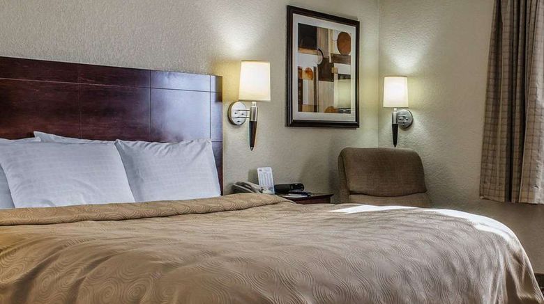 <b>MainStay Suites Coralville Room</b>. Images powered by <a href="https://iceportal.shijigroup.com/" title="IcePortal" target="_blank">IcePortal</a>.