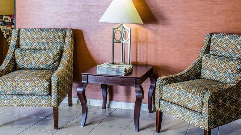 <b>MainStay Suites Coralville Lobby</b>. Images powered by <a href="https://iceportal.shijigroup.com/" title="IcePortal" target="_blank">IcePortal</a>.